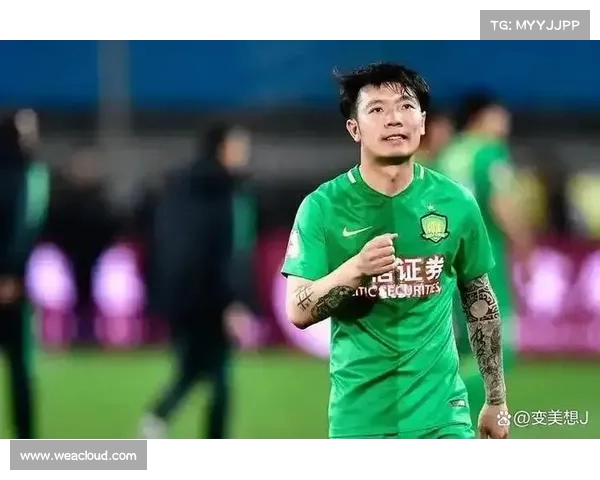 红牌引发的争议与足球公平竞技精神的深度剖析 红牌引发的争议与足球公平竞技精神的深度剖析